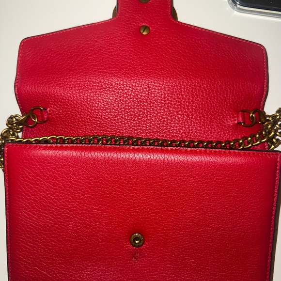 Gucci GG Marmont Chain Wallet - Picture 6 of 11